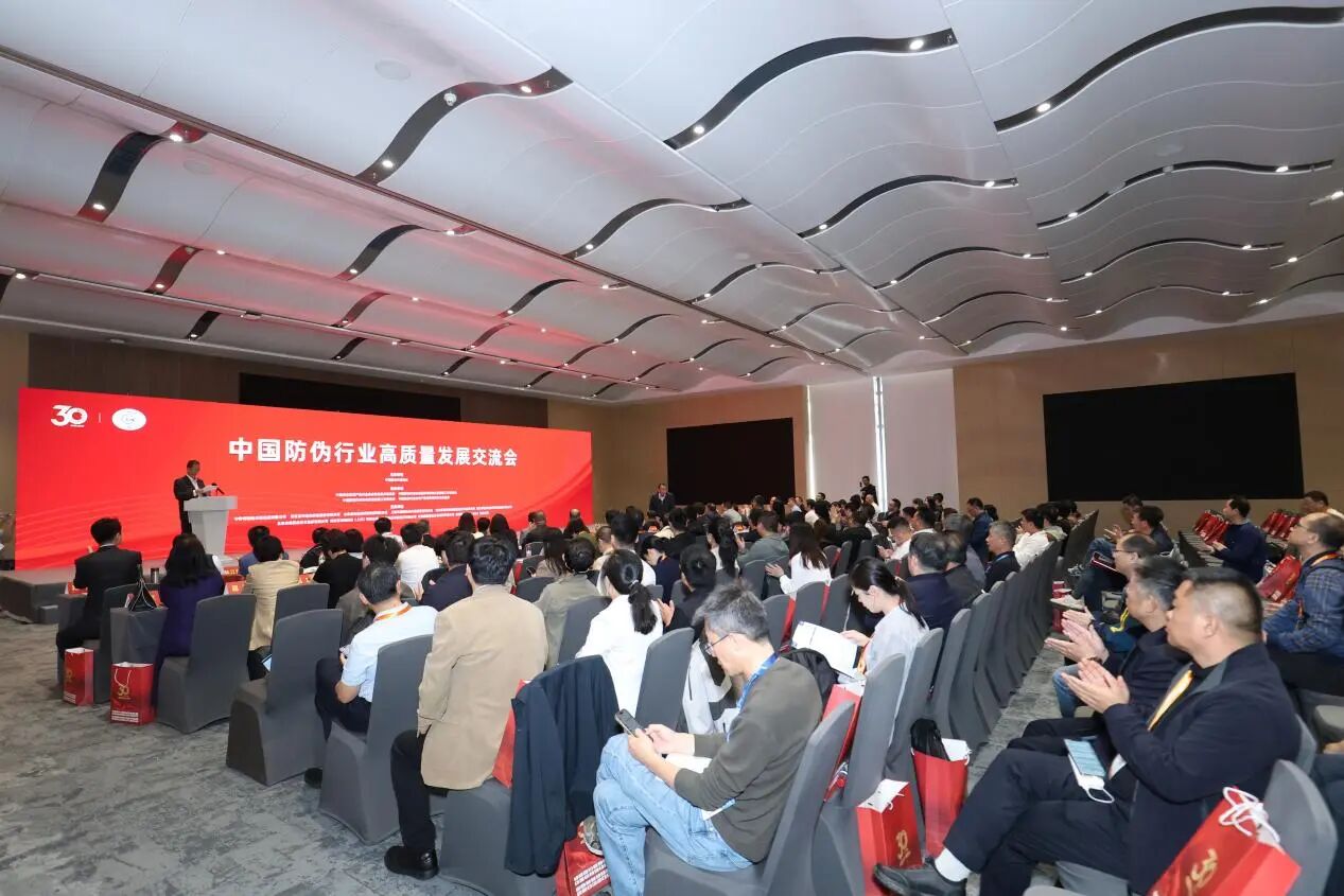 1763432920119309.jpg 1763432920119309.jpg